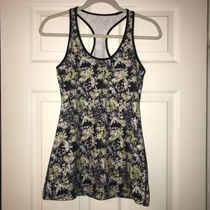 Lululemon Tank Top, size 8